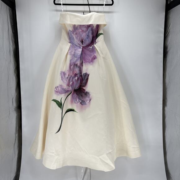 Elegant Floral Strapless Dress - Picture 4 of 13